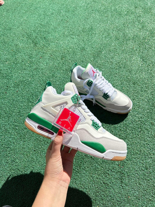 Nike Air Jordan 4 Retro x Nike SB Pine Green
