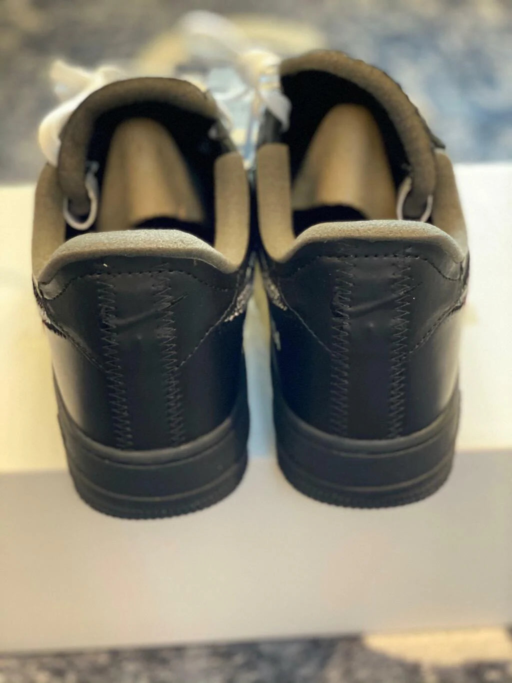 Nike Air Force 1 Low “MoMa” x Off-White