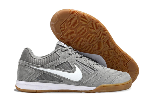 Nike Supreme Sb Gato IC Futsal