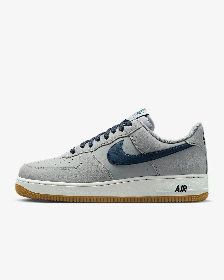Tênis Nike Air Force 1 07