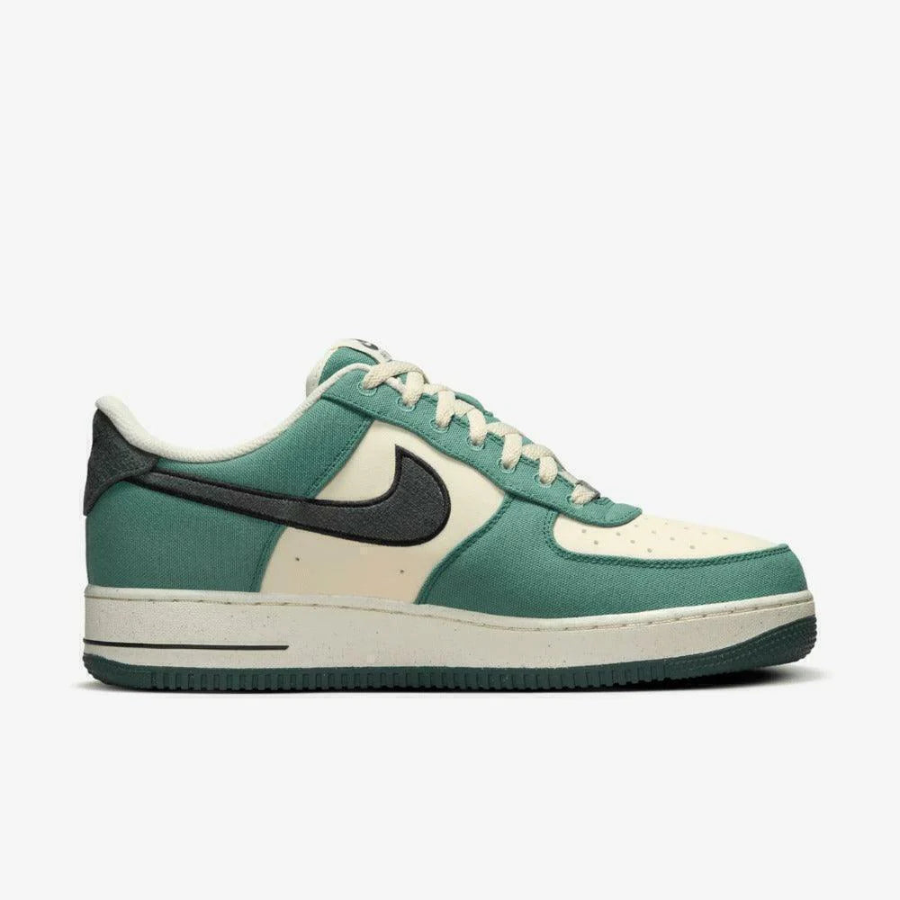 Nike Air Force 1 Low Vintage Green