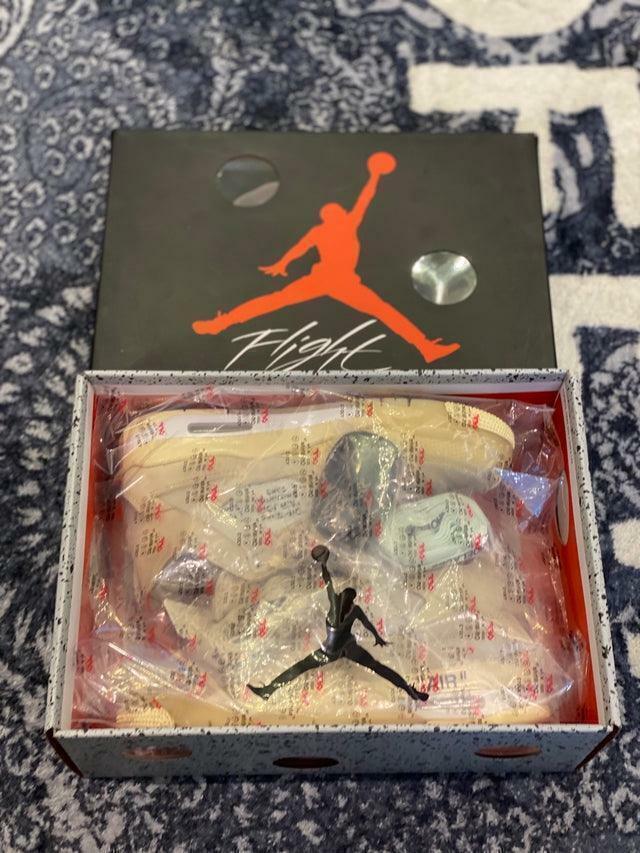 Nike Air Jordan 4 Retro - Off-White "Sail"