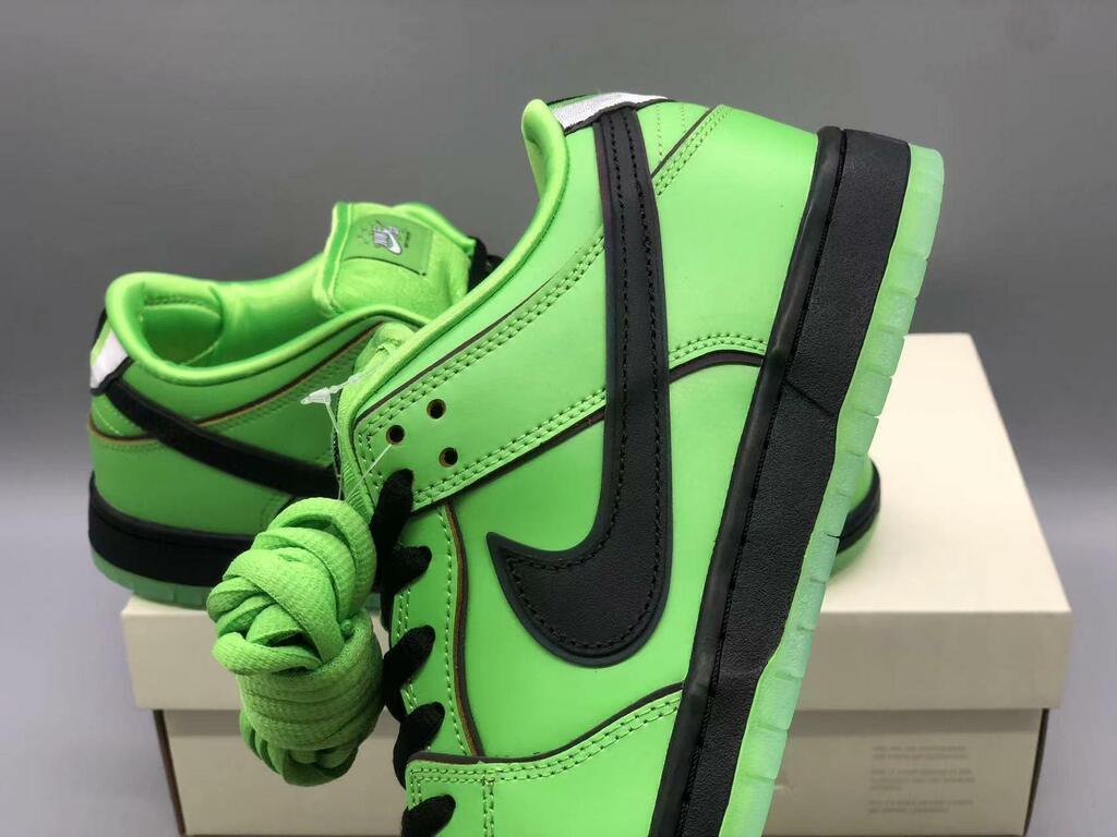 Nike SB Dunk Low The Powerpuff Girls