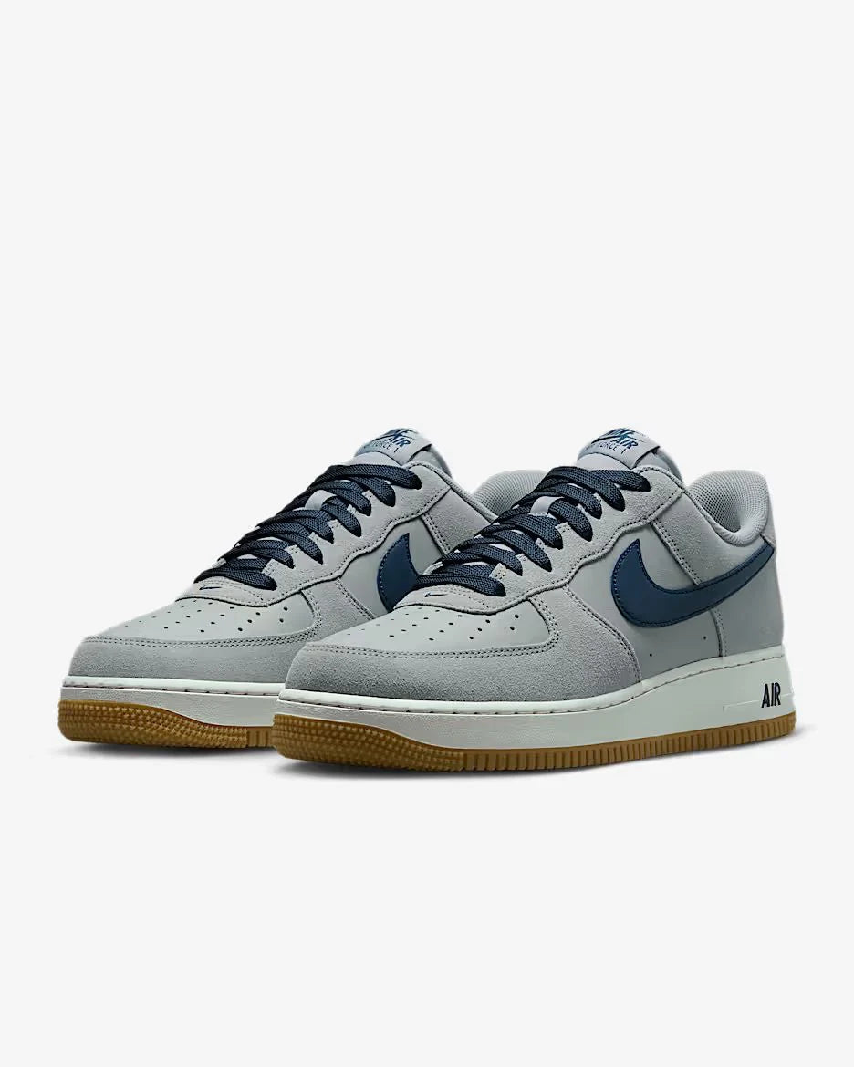 Tênis Nike Air Force 1 07
