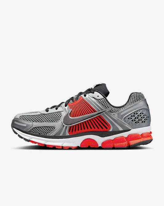 Tênis Nike Zoom Vomero 5