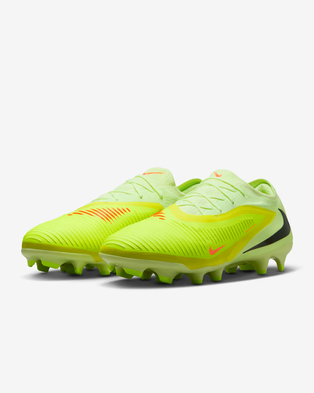 Chuteira Campo Nike Phantom 6 Low Pro