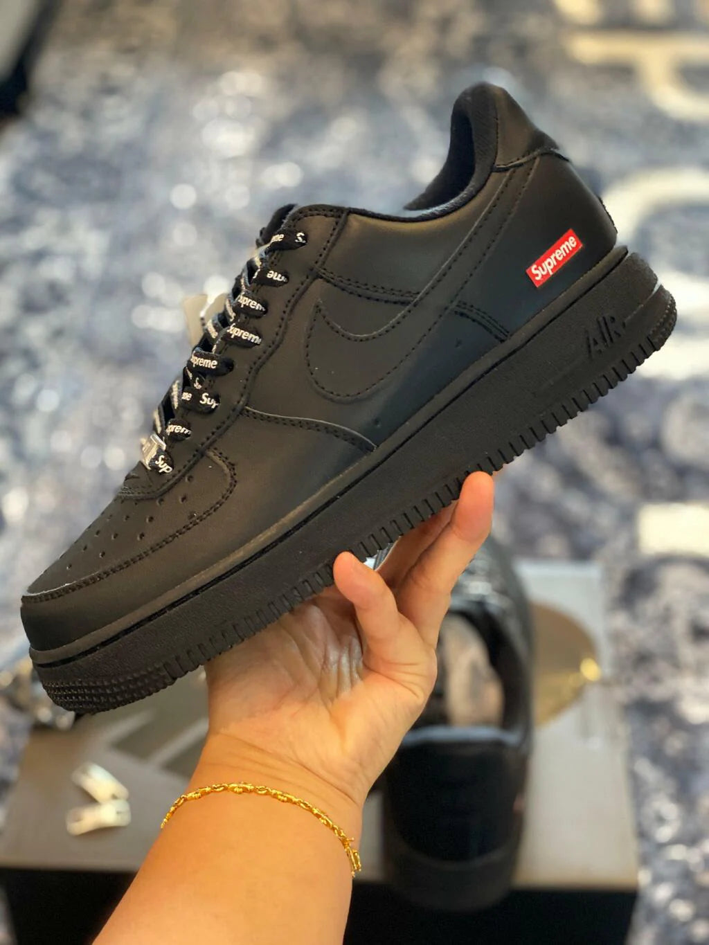 Nike Air Force 1 Low Supreme